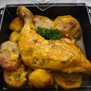 Muslo de Pollo asado con patatas