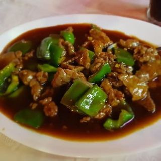 Ternera con pimiento verde