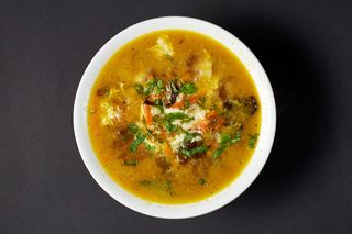 Supă cu carne de pui și ou