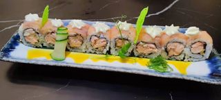 A425 - Uramaki salmon fritto e affumicato
