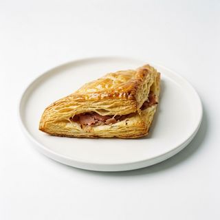 Pasta sfoglia con cotto