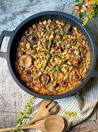 Paella Mar Y Montaña
