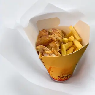 Box con patatas y ensalada