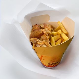 Box con patatas y ensalada