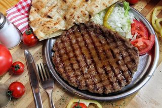 Pljeskavica velika porcija