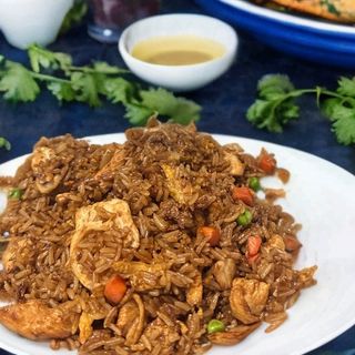 Pirjana riža na s tri vrste mesa