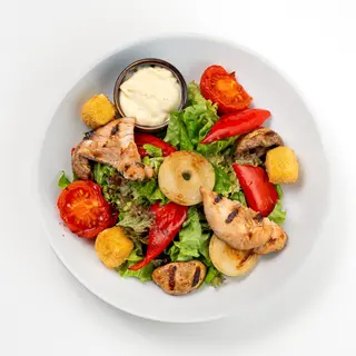 Salată grill cu piept de pui