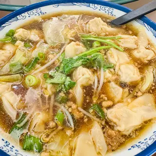 27 Zuppa di wonton