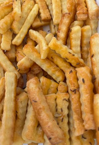 Saratele cu telemea 200 g