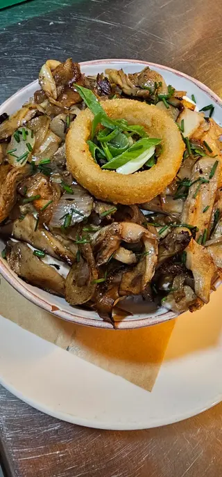 Poke de heura con setas  (VEGANO)