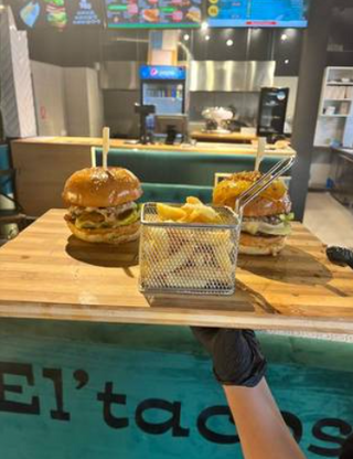 Burger + Cartofi prajiti