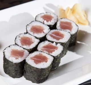 TUNA MAKI
