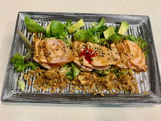 Tataki de salmón (9 pzs.)