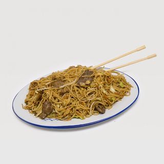 А4 Телешко по Съчуански и пържени спагети със зеленчуци и яйца