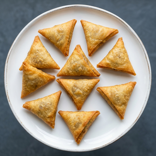 Beef Samosas (8 Pieces)