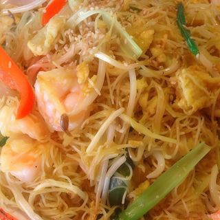 Fideos de arroz a las tres delicias