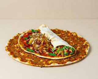 Lahmacun De Pollo