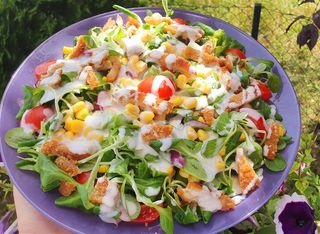 Salata s piletinom