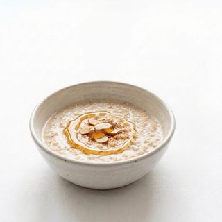 Honey-Oat Porridge Bowl