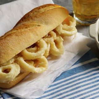 Bocadillo calamares fritos