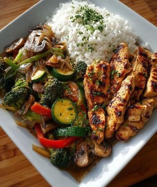 Grilled Chicken Breast With Vegetables And Rice
