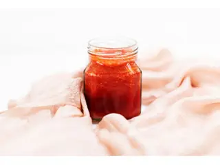 Smoothie cu sfeclă roșie, măr și portocală 