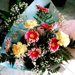 Buchet 6