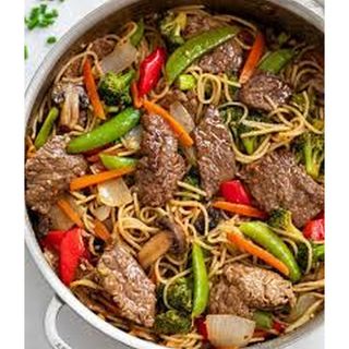Fried noodles with beef