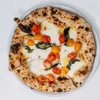 Pizza margherita l'impasto