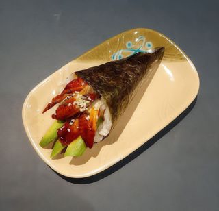 Temaki Anguila y aguacate (1 Pieza)