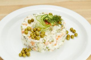 Салат "Оливье" мясной