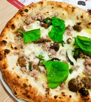 Salsiccia e porcini