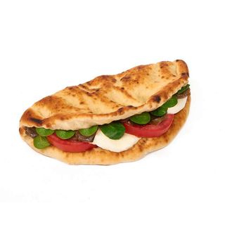Focacciotto melanzana, pomodoro e mozzarella