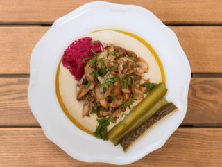 Хумус зі швармою із курки (410g)