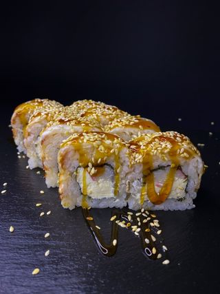 Дракон з креветкою