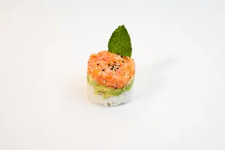 210.Tartar de Salmon