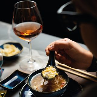 Zuppa di tofu con cavolo 
