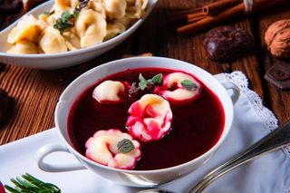 Barszcz z kołdunami