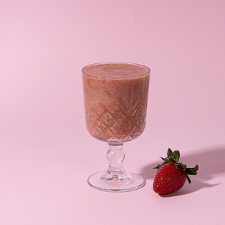 Полунично-бананове смузі (310 мл)