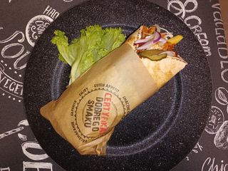 KEBAB W TORTILLI DUŻY
