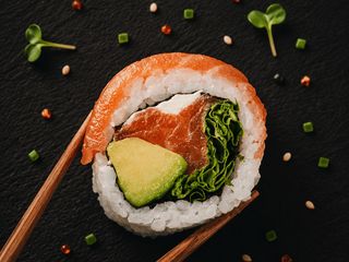 Double Salmon Roll