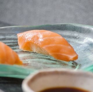  Nigiris Sake salmon