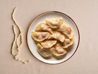 Варенички з вишеньками