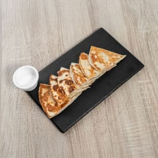 Quesadilla De Salmón