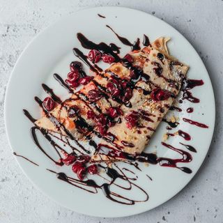 Palačinka sa Eurokremom Takovo i Plazmom