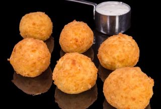 Кашкавалени кюфтенца (300г)