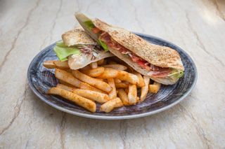 Sendvič Njegoš 350 gr