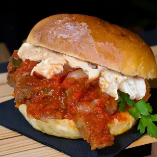 Bollito alla picchiapò con burrata in agrodolce