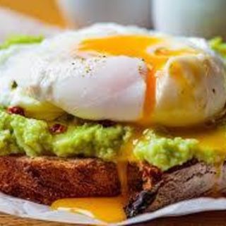 Tosta Aguacate y huevo