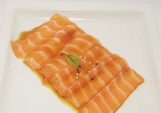 65 Carpaccio di salmone